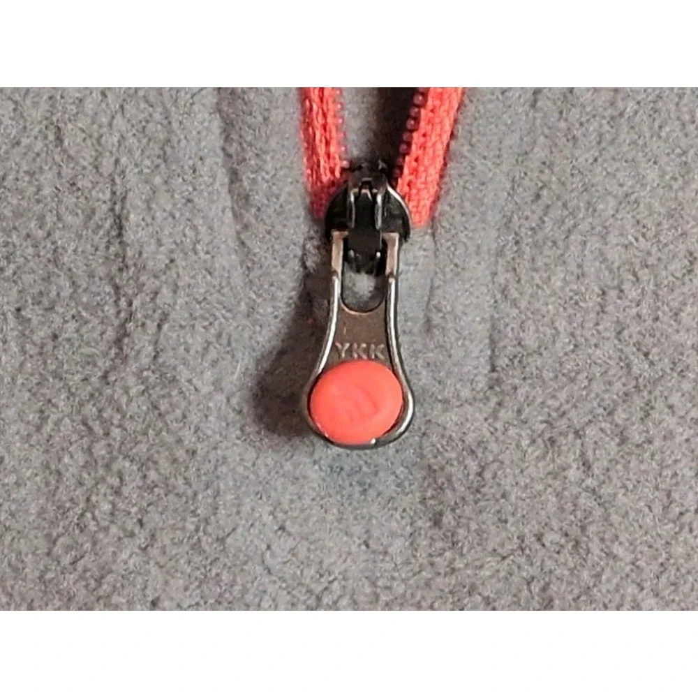 The North Face Women's Gray Fleece Quarter Zip Pullover w/Orange Zipper Accent M